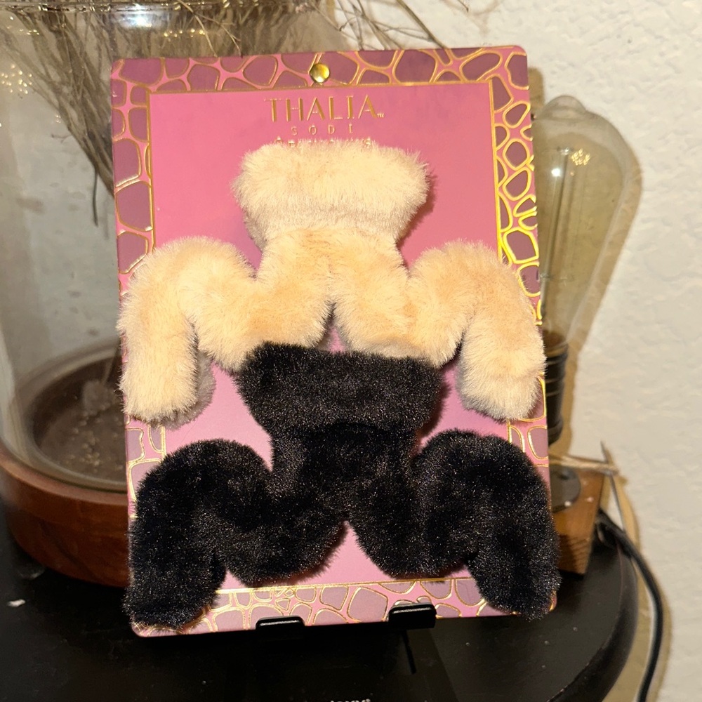 Thalia Sodi Plush Hair Clips in Black and Tan